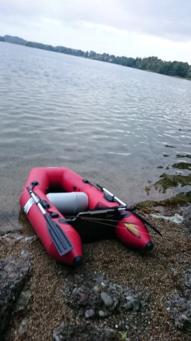 Inflatable thwart Inflatable thwart